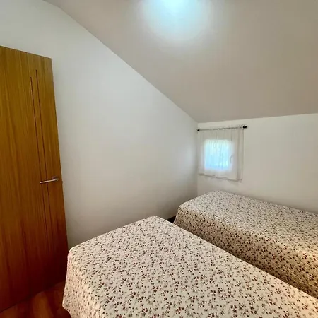 Casa En San Pantaleon * Paderne (A Coruna)